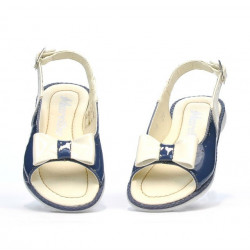 Small children sandals 58c patent indigo+beige