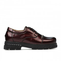 Children shoes 2003 patent bordo