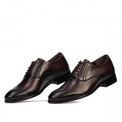 Men stylish, elegant shoes 932m a bordo