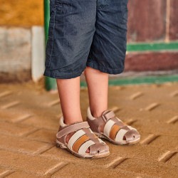 صنادل للأطفال الصغار 75c مدمج كابوتشينو lifestyle