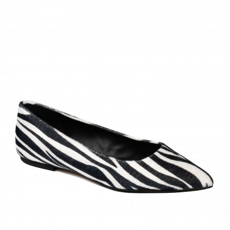 Women dancers 1341 zebra