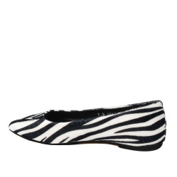 Women dancers 1341 zebra