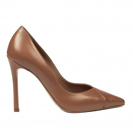 Women stylish, elegant shoes 1330 camel