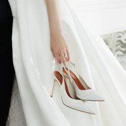 صندل نسائي 1352 ساتان أبيض lifestyle