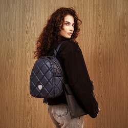 Women backpack 307g 01 biz indigo lifestyle